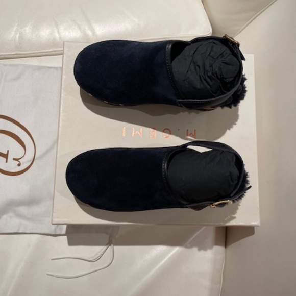 M.Gemi Greta Backstrap with Shearling Clog  -   Size 6 - Picture 3 of 10